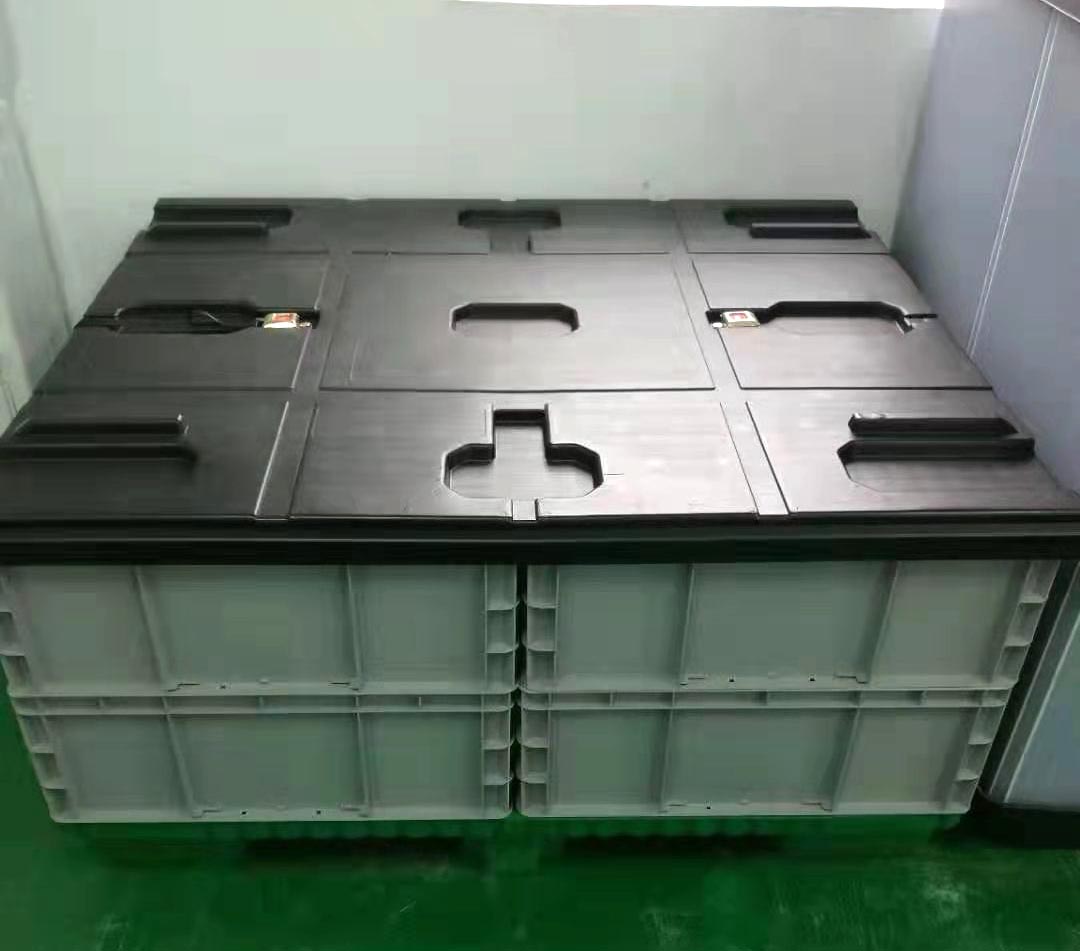 圍板箱